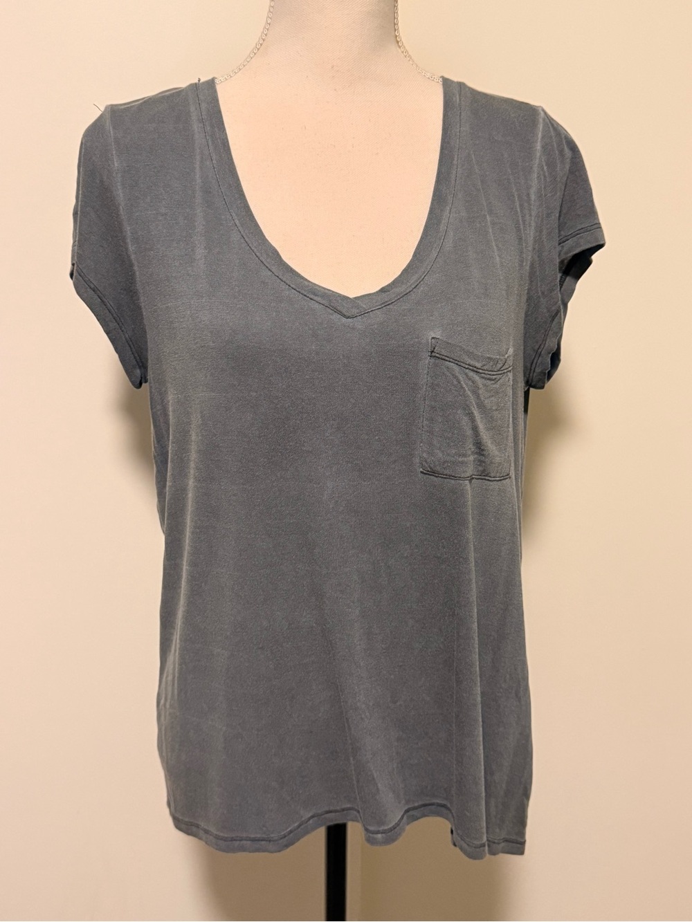 Gray V Neck Size M